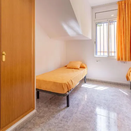 דירה Luminoso Con Terraza, Wifi, Garaje Y A 50m De La Playa En - Es-228-15 *